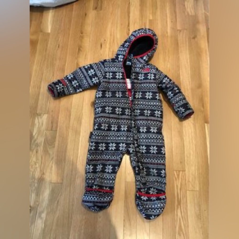 EUC The North Face snowsuit